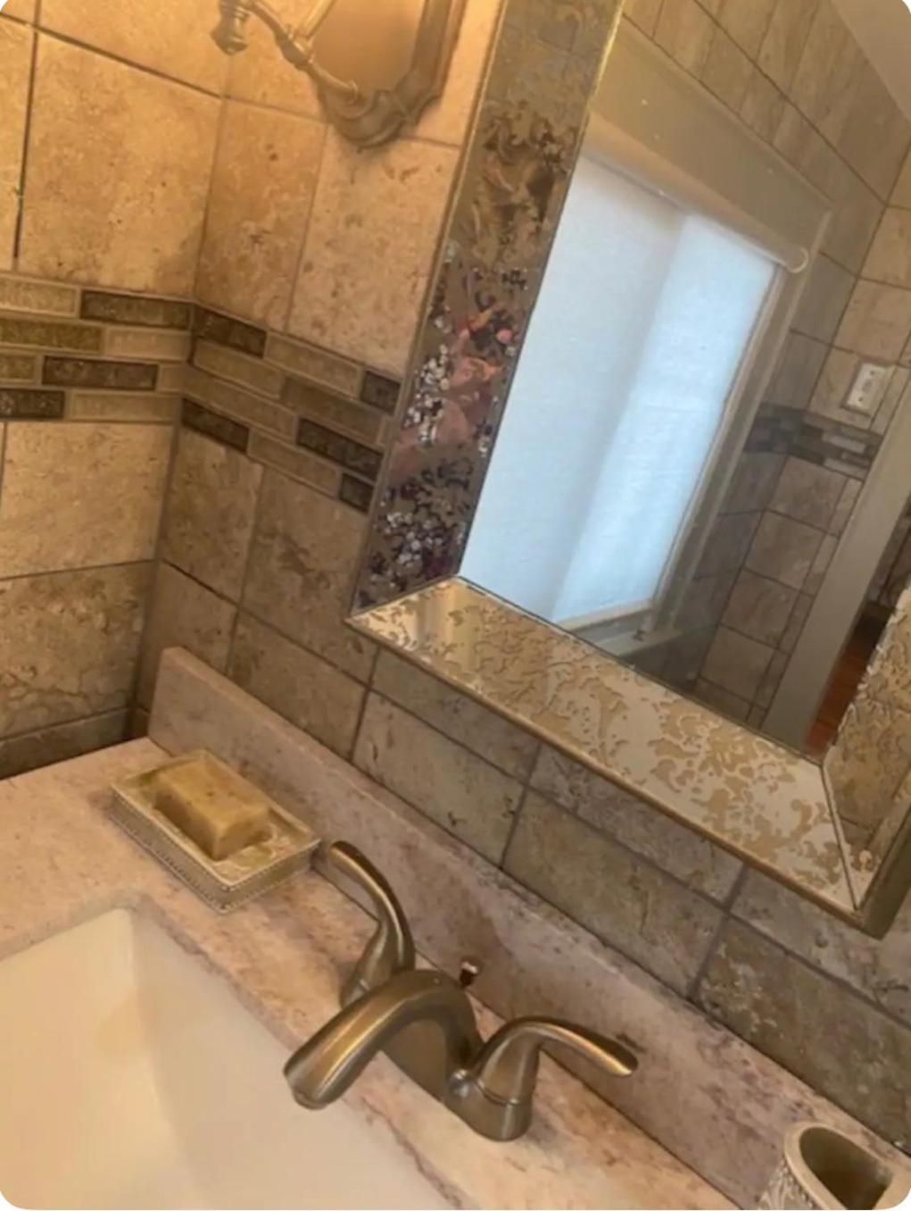 אנפילד Antique1242 British Bed & Breakfast מראה חיצוני תמונה