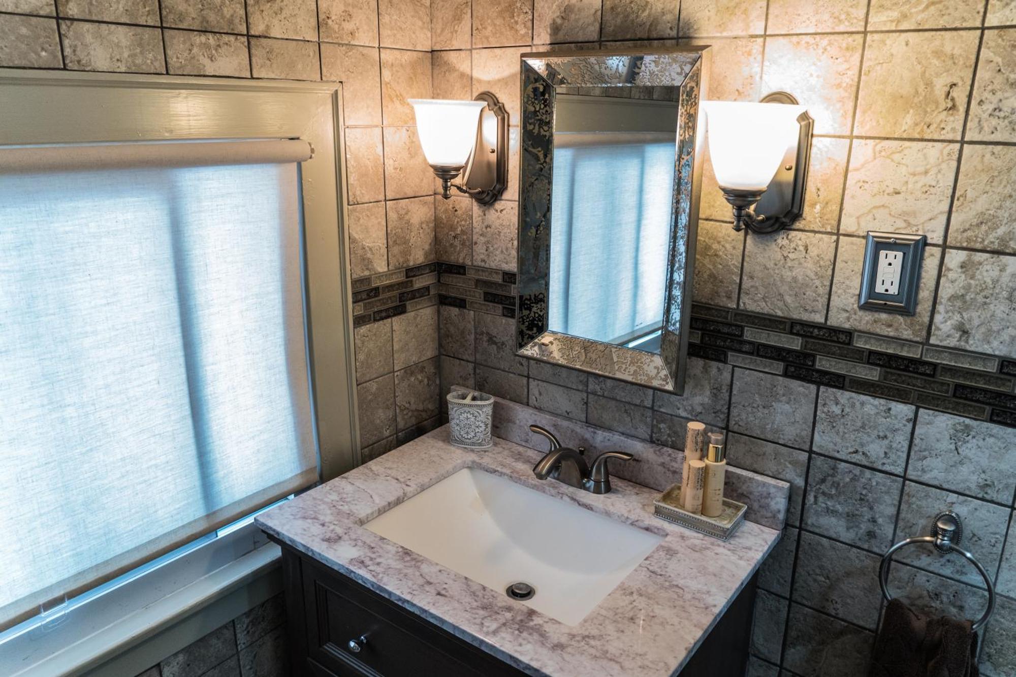 אנפילד Antique1242 British Bed & Breakfast מראה חיצוני תמונה
